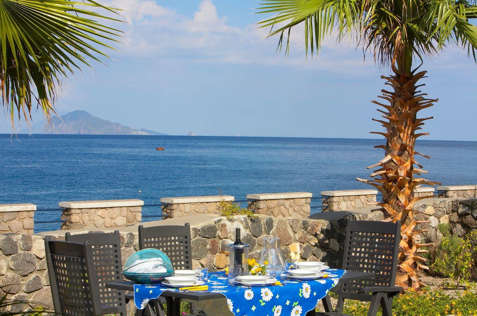 Hotel Residence Acquacalda Lipari  Exterior foto